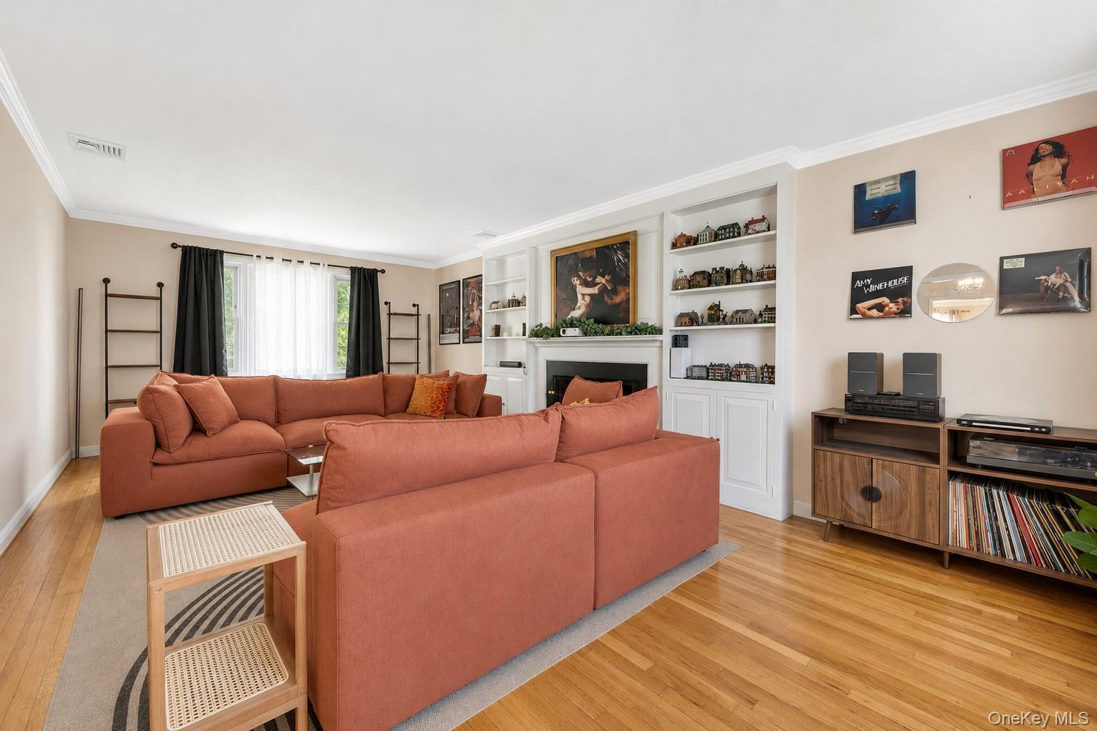 Photo 6 of this property