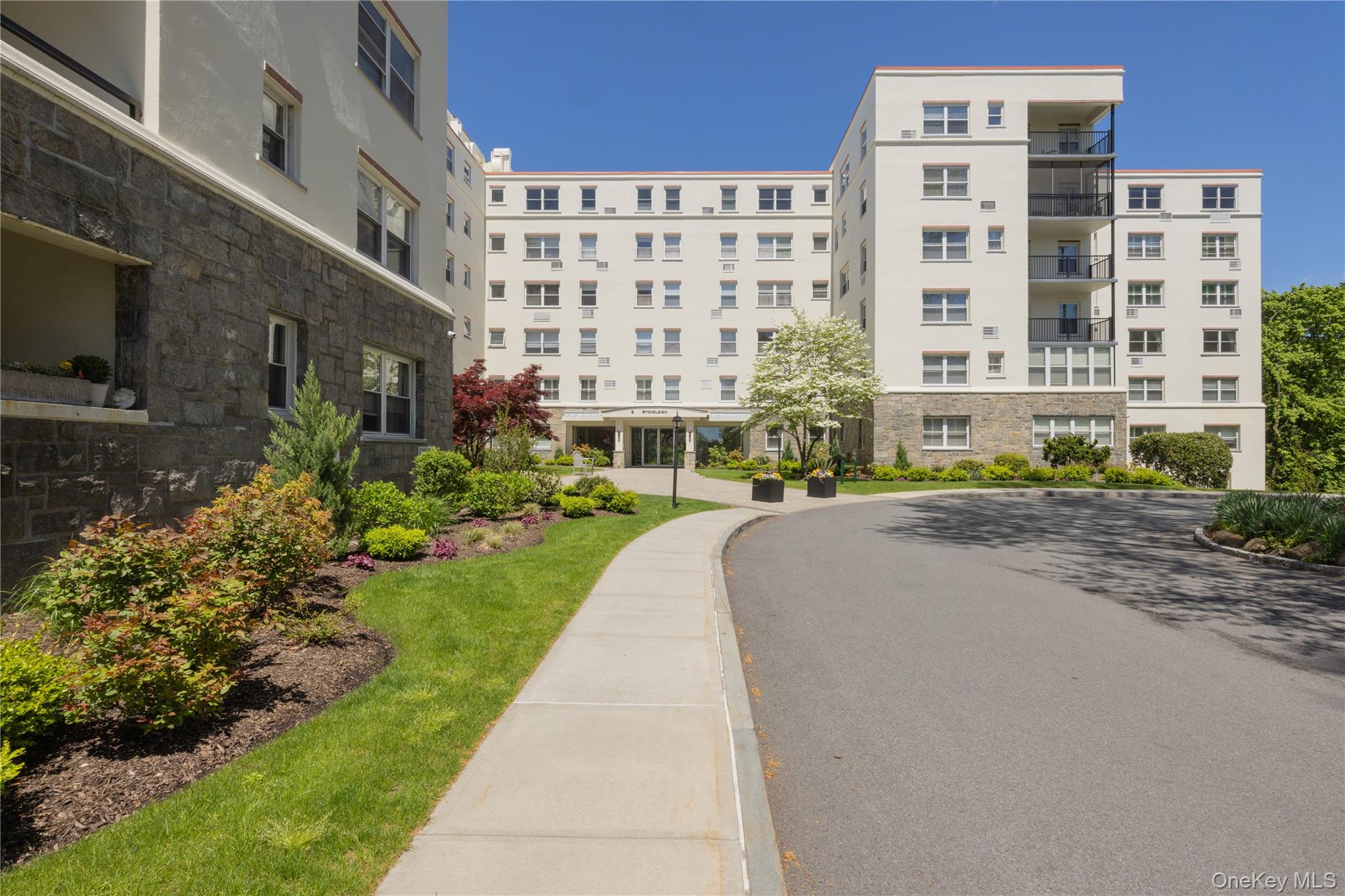This rare 5th-floor offering in the prestigious Stoneleigh presents a...