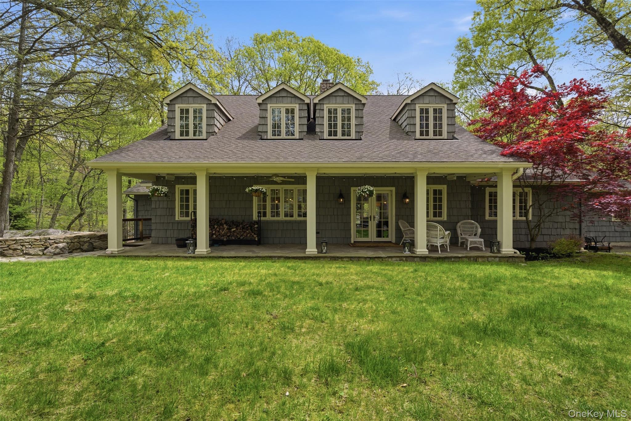 Calling all nature lovers! This award winning (American Institute of A...