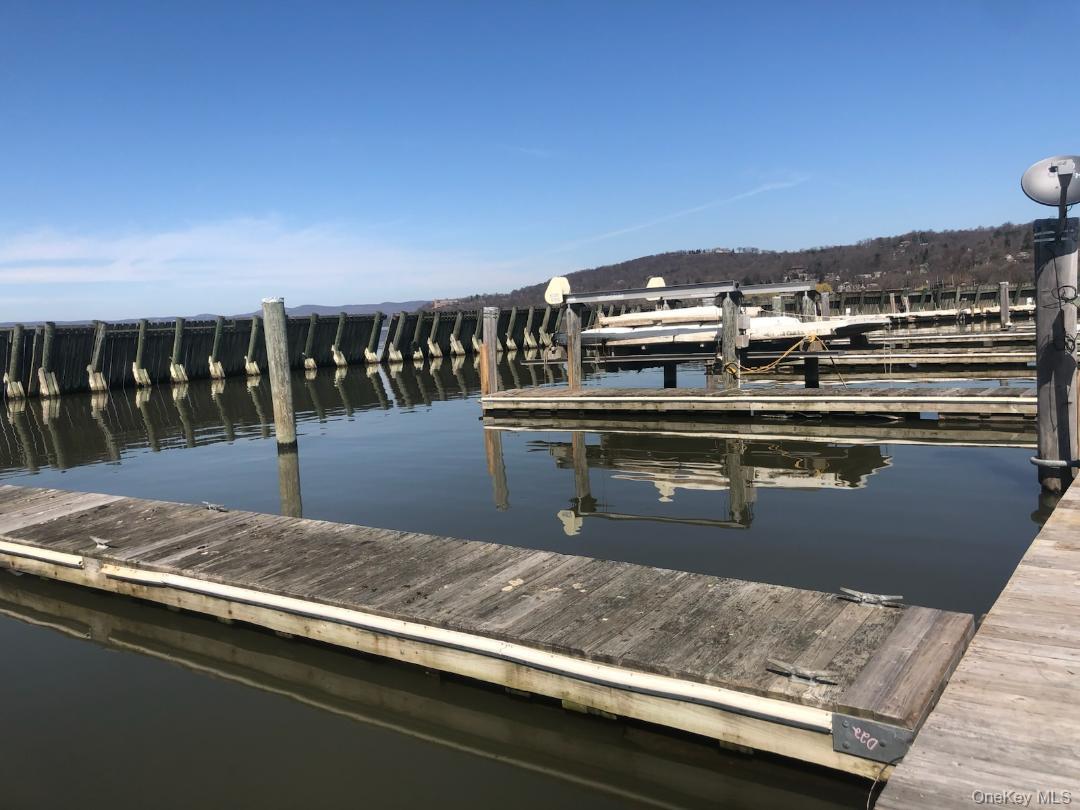 45 FOOT  LENGTH*14 FOOT BEAM DOCKOMINUM*BOAT SLIP*CAN DOCK UP TO A 45...