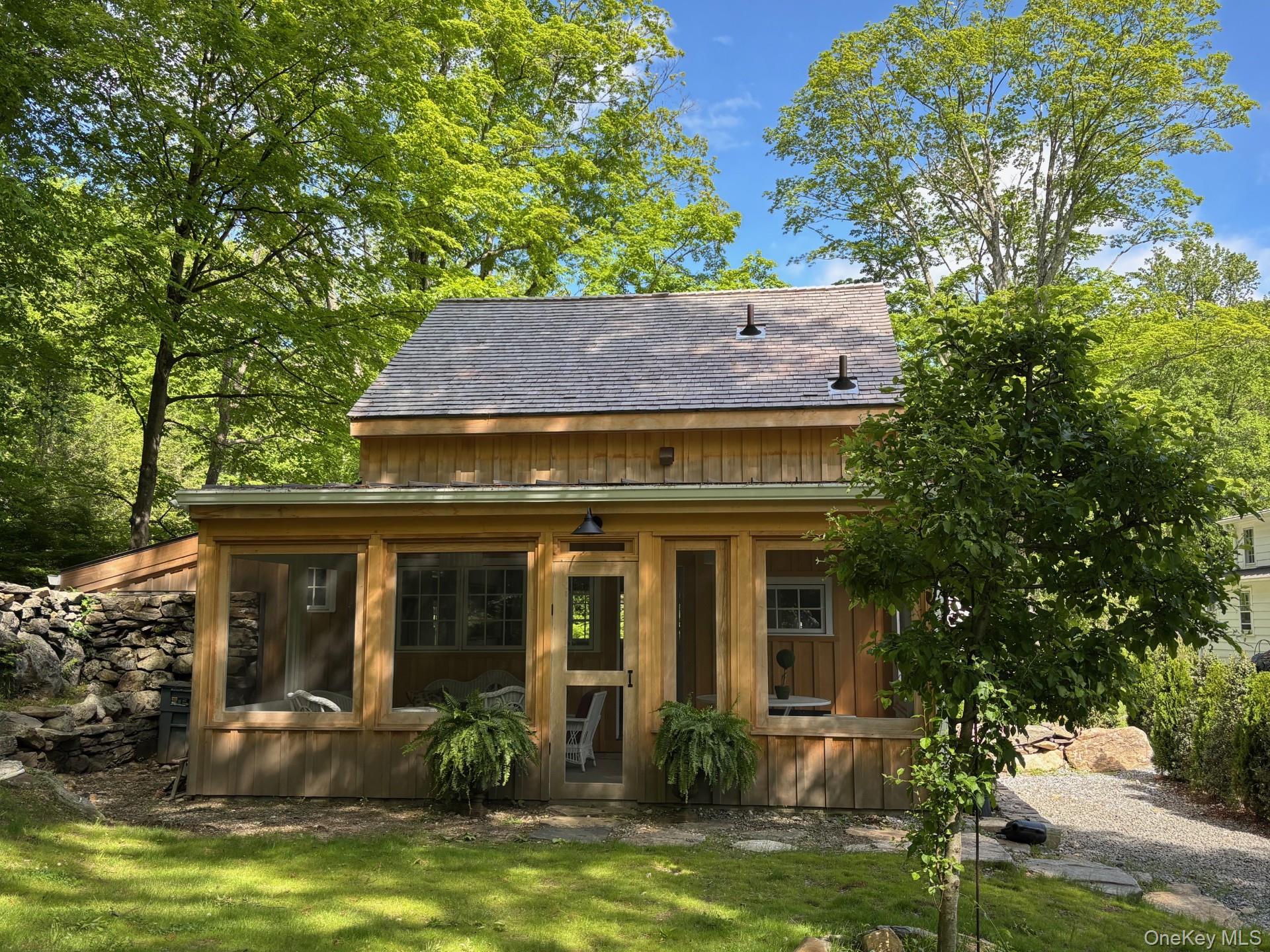 This charming rental cottage is situated in the desirable Yale Farms E...