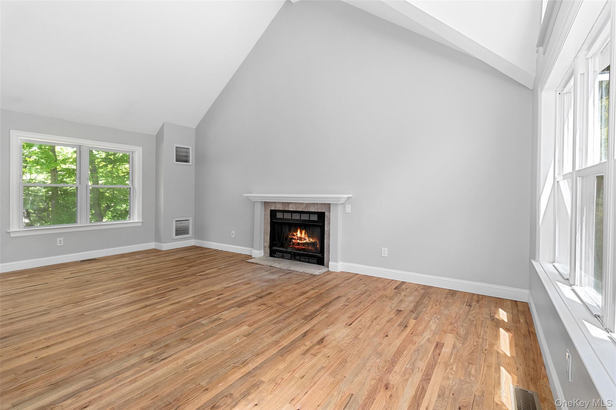 Photo 4 of this property