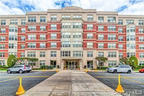 Walk to everything from this beautiful one-bedroom apartment at the lu...