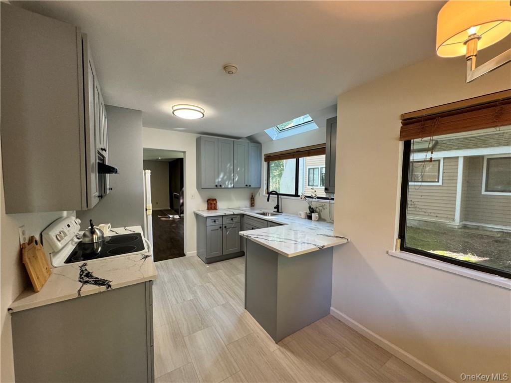 Photo 4 of this property