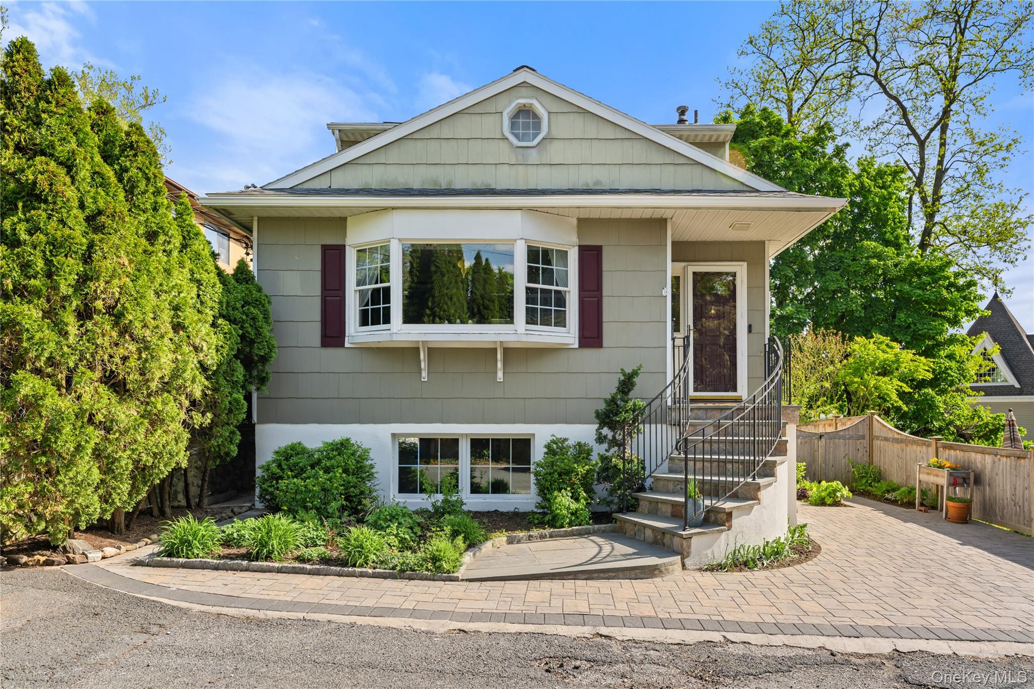 Nestled in the heart of Webber Park, 7 Mahoney Place is a delightful a...