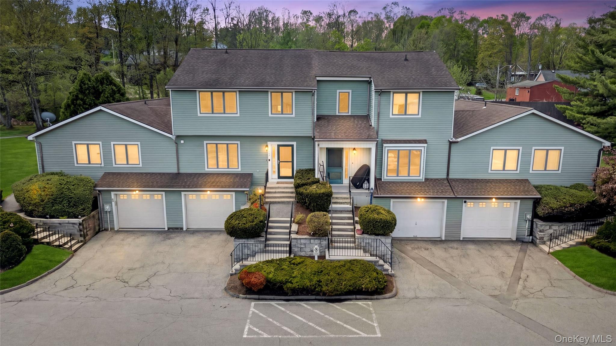 Located in the desirable Willows community, this beautifully updated t...