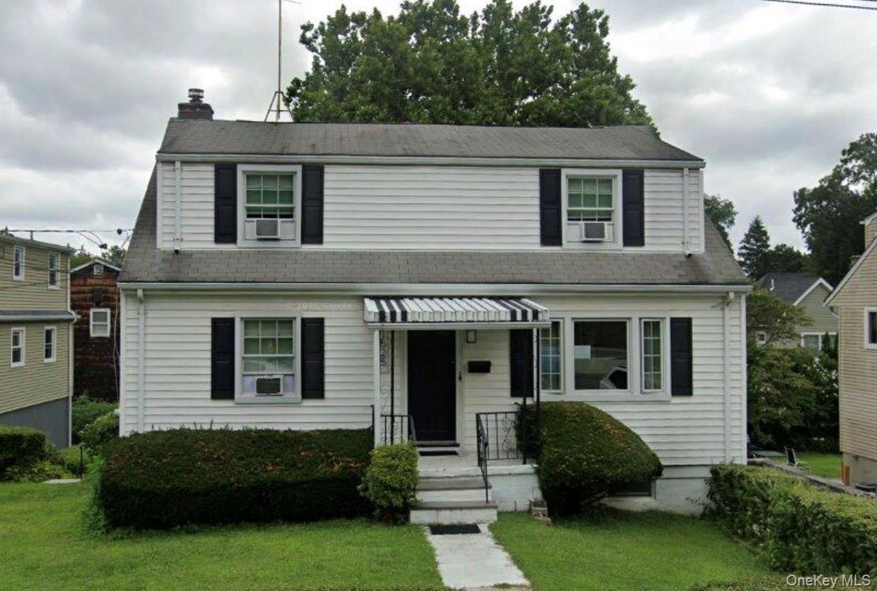 Renovated 1 Bedroom Apartment On 2nd Floor of Private Home - Located I...