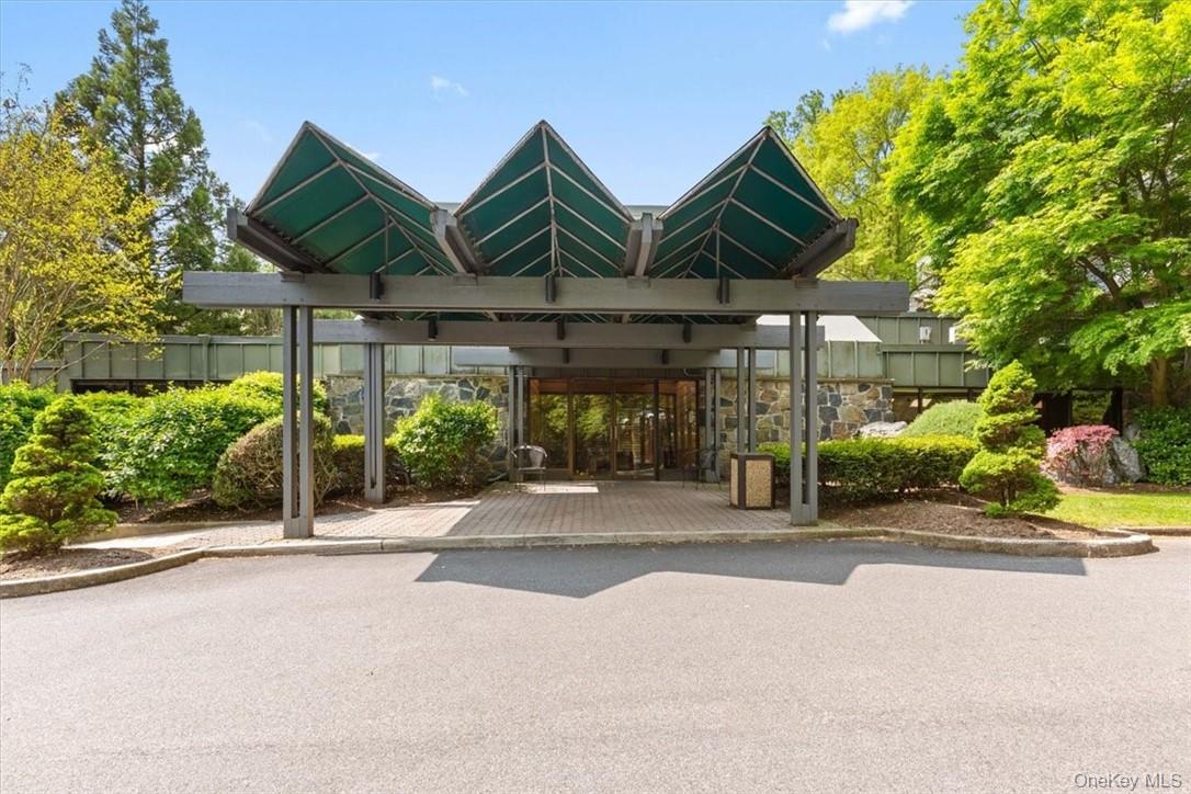 Only 30 minutes from Manhattan sits this gem of a building  secluded a...