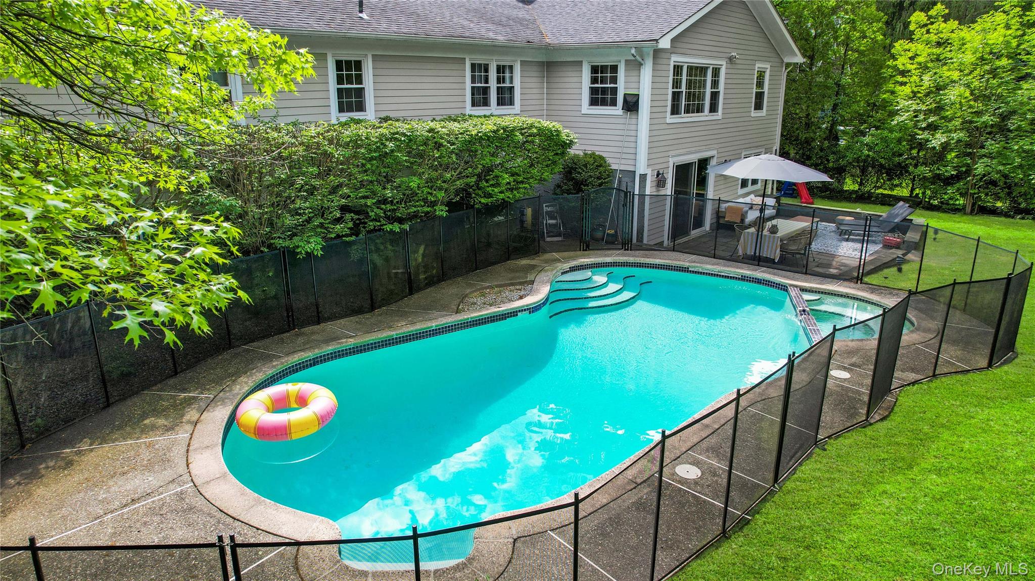 Photo 32 of this property