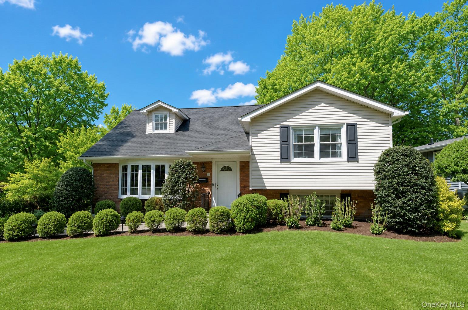 Welcome to 32 Chaucer St, a fantastic 3-bedroom, 2-bathroom split-leve...