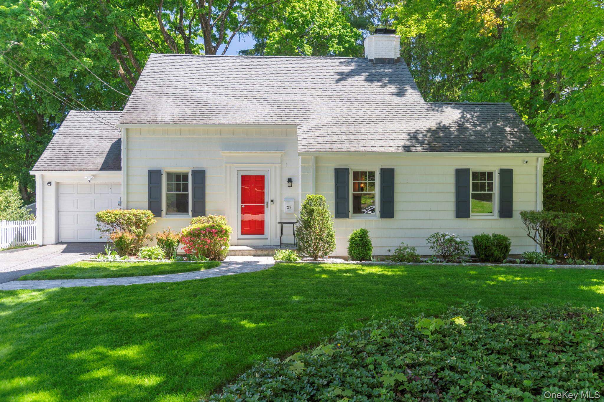 Nestled in the beloved "Tree Streets" of Briarcliff Manor, this beauti...