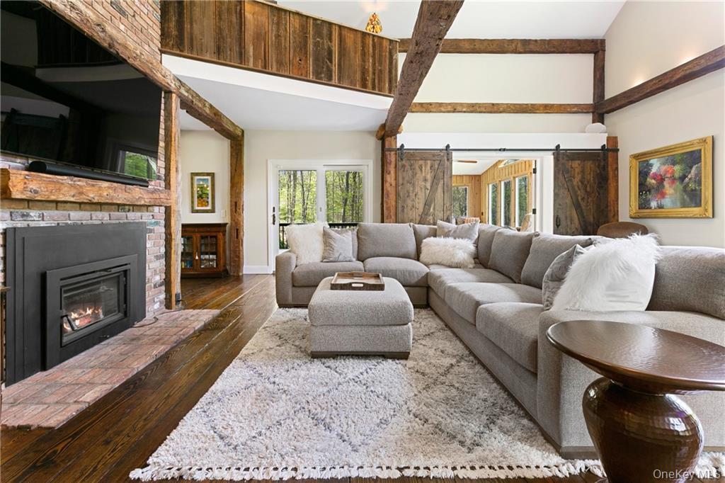 Photo 3 of this property