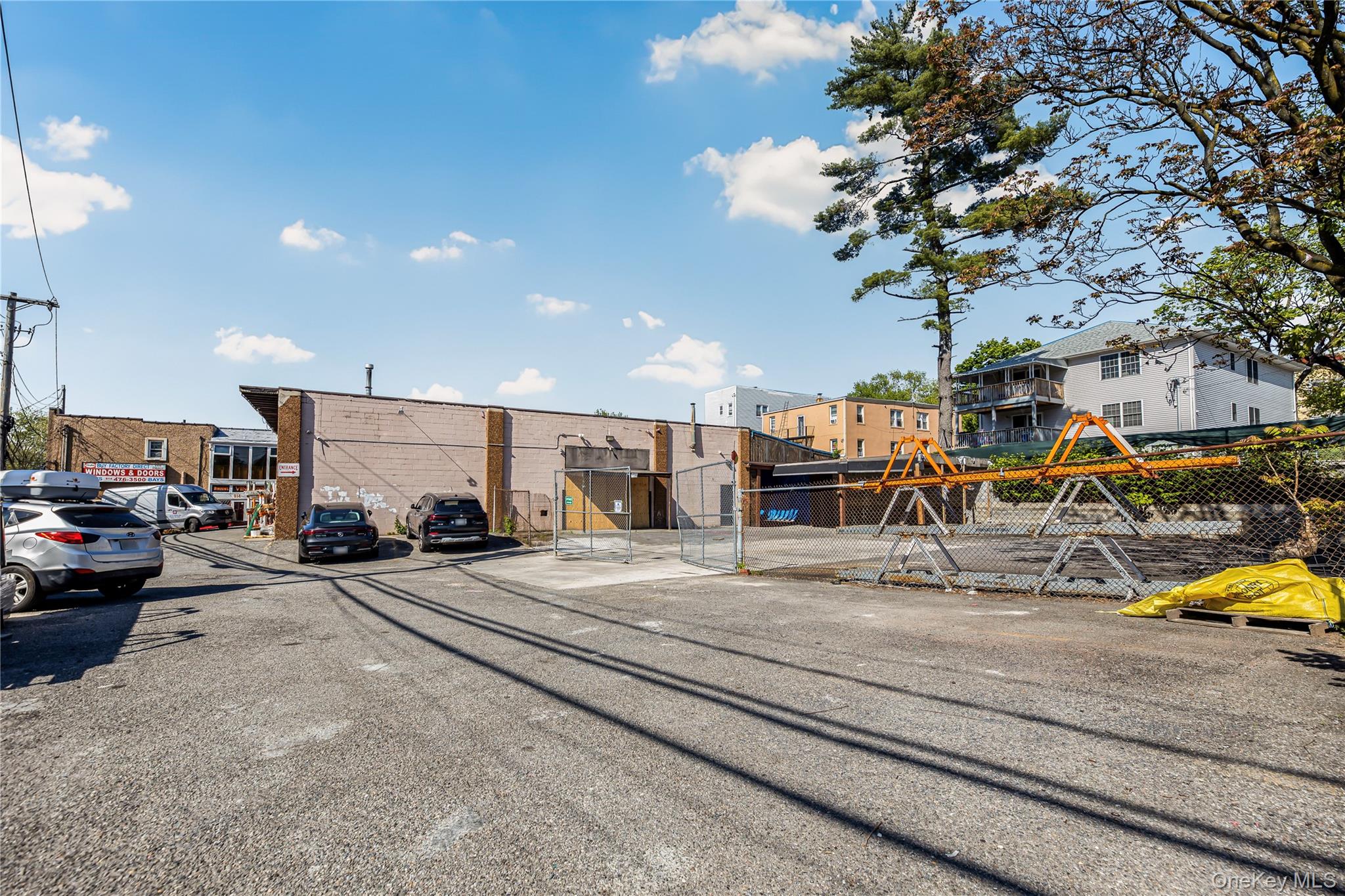 Elevate your business in the thriving Nepperhan district of Yonkers. B...