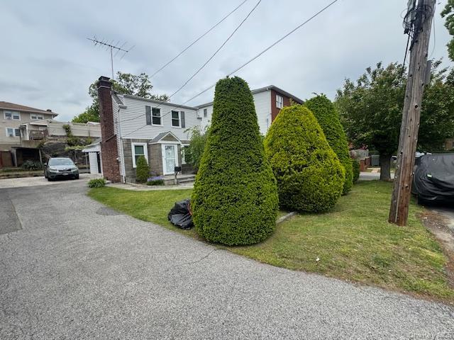 BEST OF BOTH WORLDS.  Yonkers property tax, Bronxville amenities.  One...