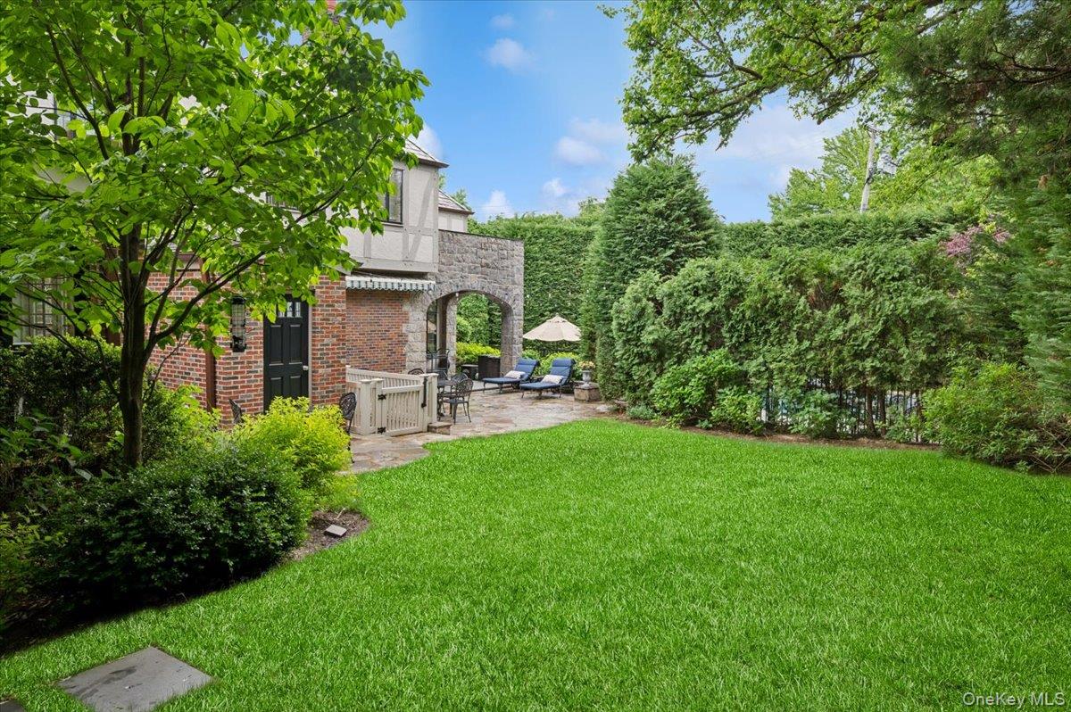 Photo 38 of this property