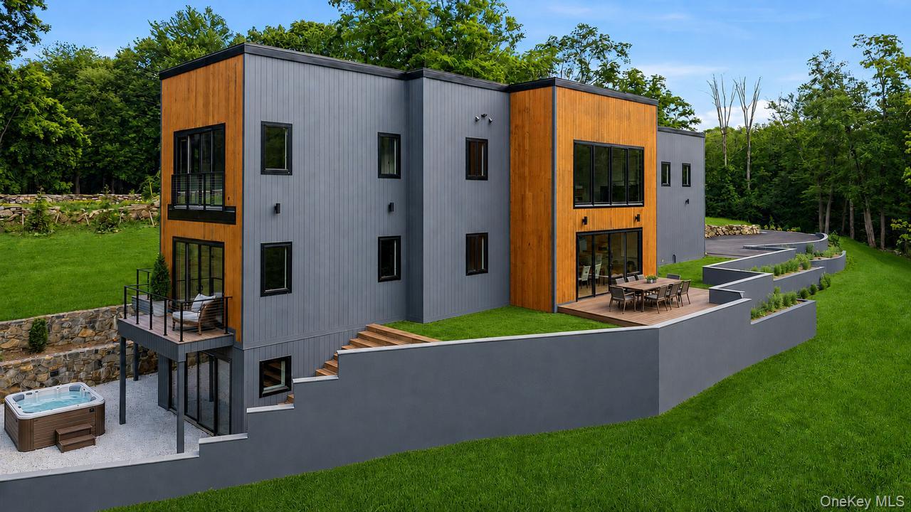 41 Mead Road is an exceptionally custom-built contemporary residence t...